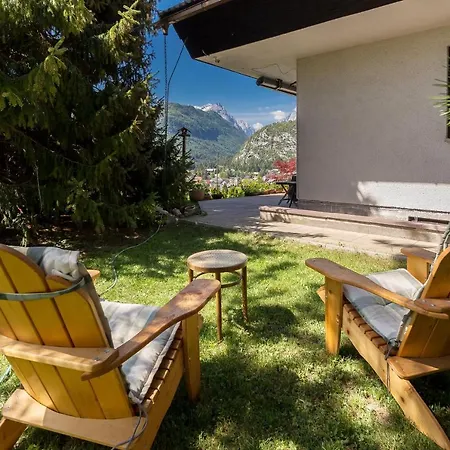 Roz'ca With Mountain View Apartment Mojstrana