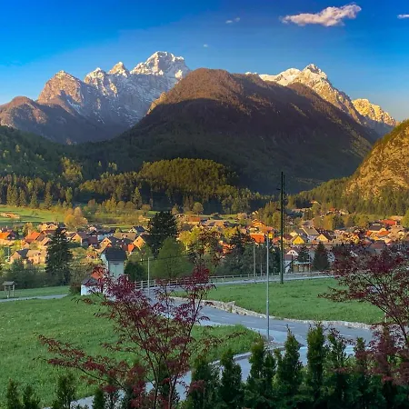 Daire Roz'ca With Mountain View Mojstrana