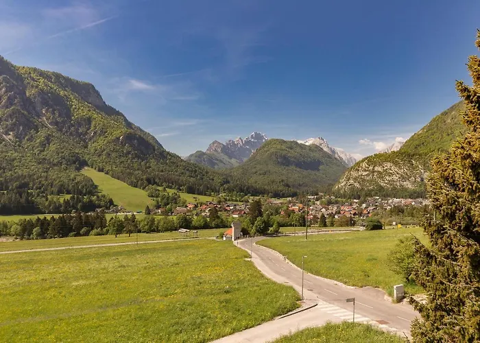 Roz'ca With Mountain View *