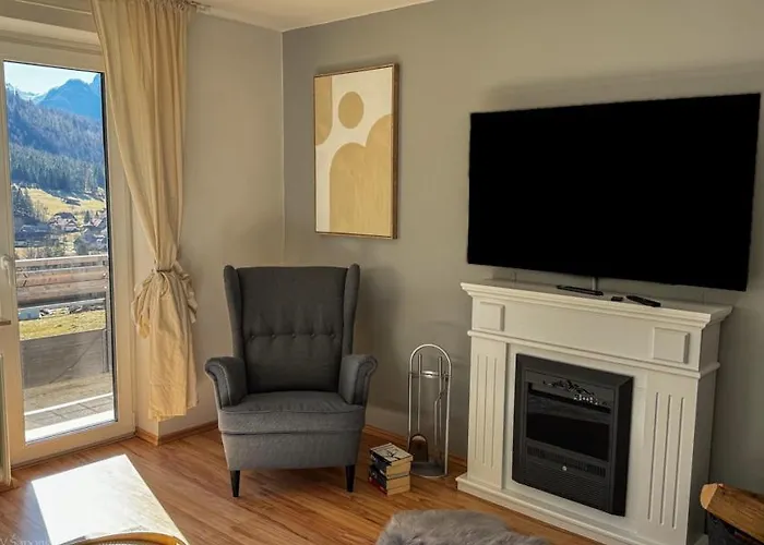 Roz'ca With Mountain View דירה מויסטראנה