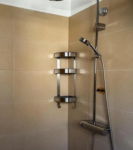 Roz'ca With Mountain View